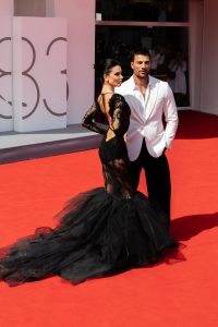 Vialina-Lemann-in-Ranevsky-Couture-GRAFF-jewellery-and-Tom-Ford-shoes-with-Simone-Susinna-in-Armani-on-the-red-carpet-of-Musk