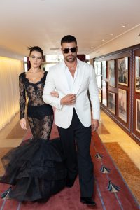 Vialina-Lemann-in-Ranevsky-Couture-GRAFF-jewellery-and-Tom-Ford-shoes-with-Simone-Susinna-in-Armani-on-the-red-carpet-of-Musk 2