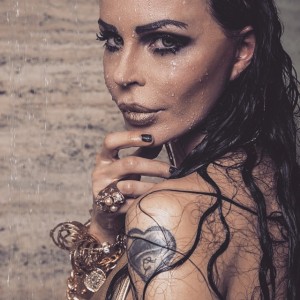 4_La madrina Nina Moric 